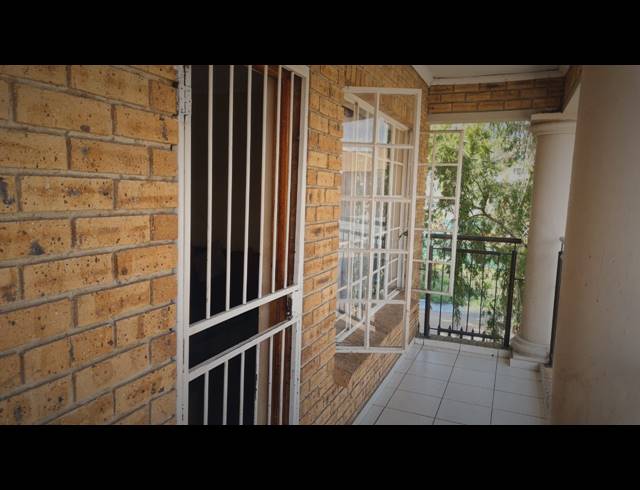 2 BEDROOM APARTMENT FOR SALE IN RUSTENBURG CENTRAL